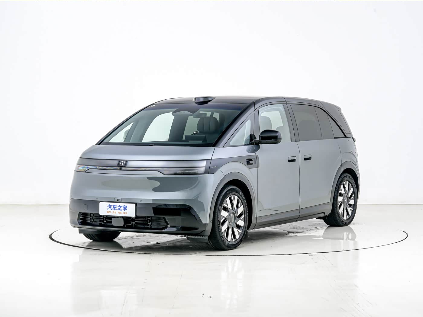 极氪MIX 2025款 智驾版