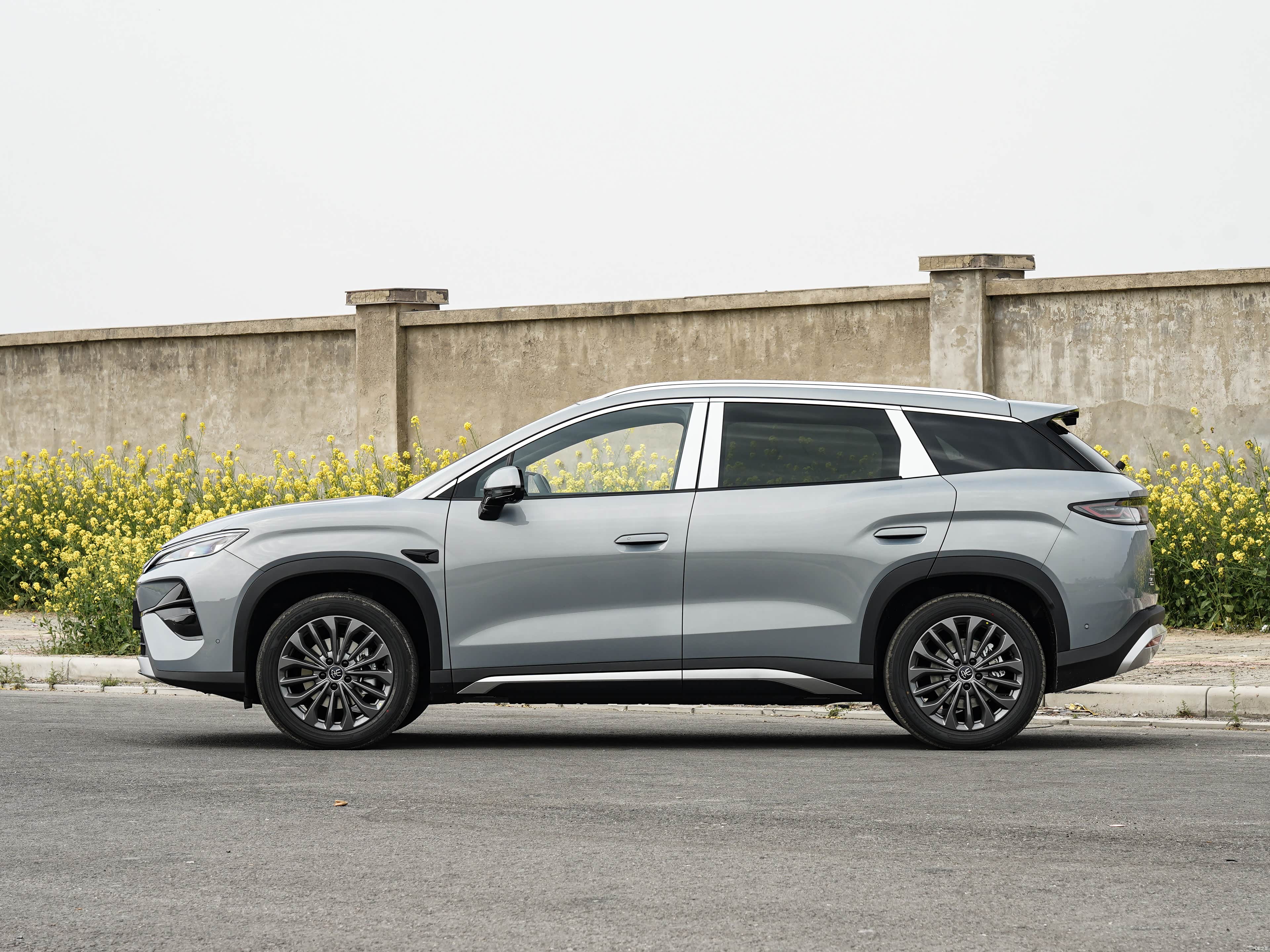 宋Ultra EV 2026款 710KM 卓越型