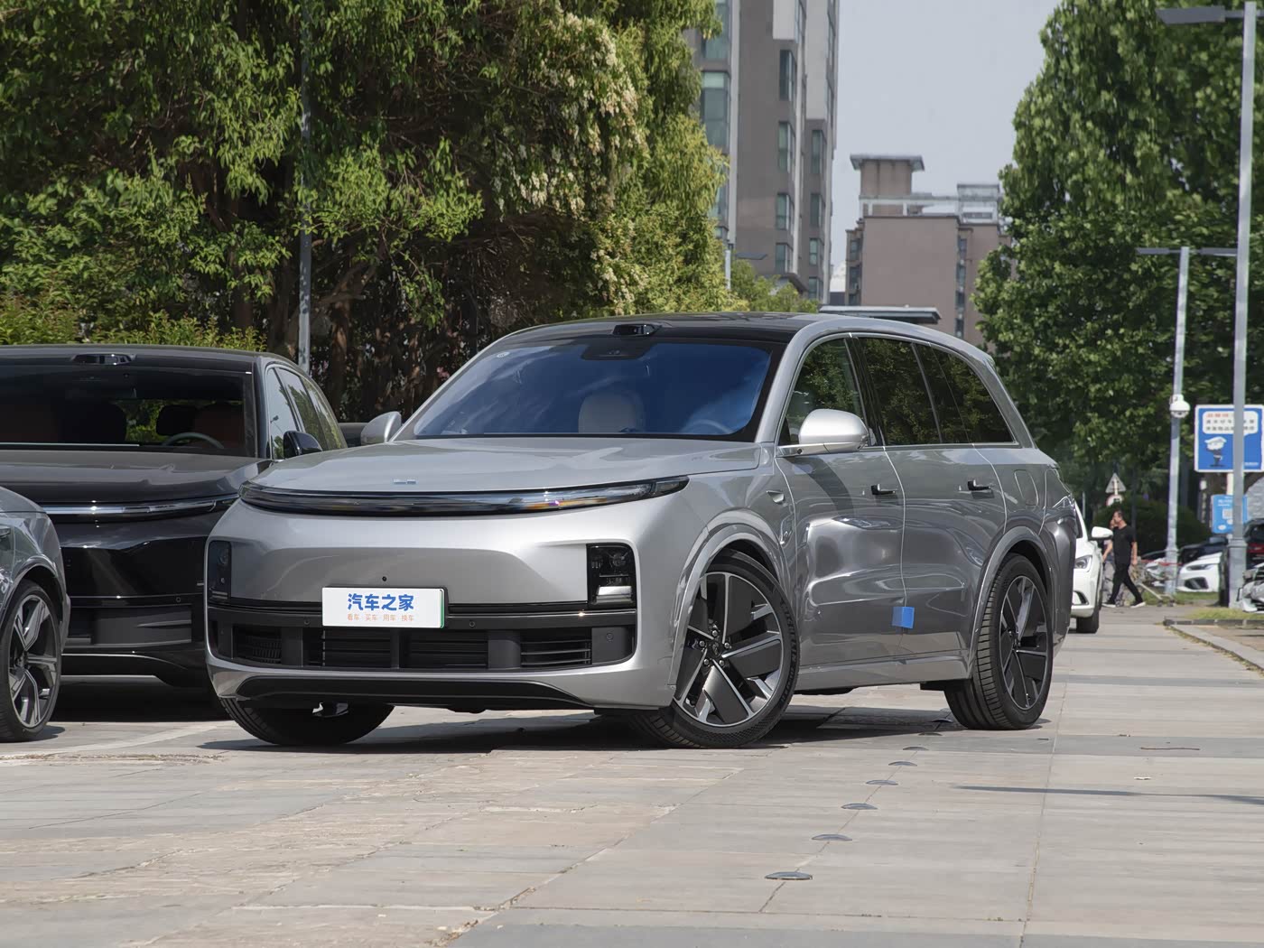 理想L8 2025款 Ultra 智能焕新版